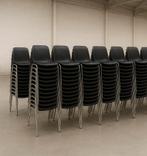 Zwarte kantinestoelen stapelstoelen kunststof kuipstoelen, Huis en Inrichting, Stoelen, Ophalen, Zwart, Nieuw, Metaal