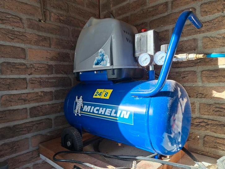 Michelin Compressor - 24L Tank 8 barr, Doe-het-zelf en Verbouw, Compressors, Gebruikt, 6 tot 10 bar, 25 tot 100 liter, Minder dan 200 liter/min