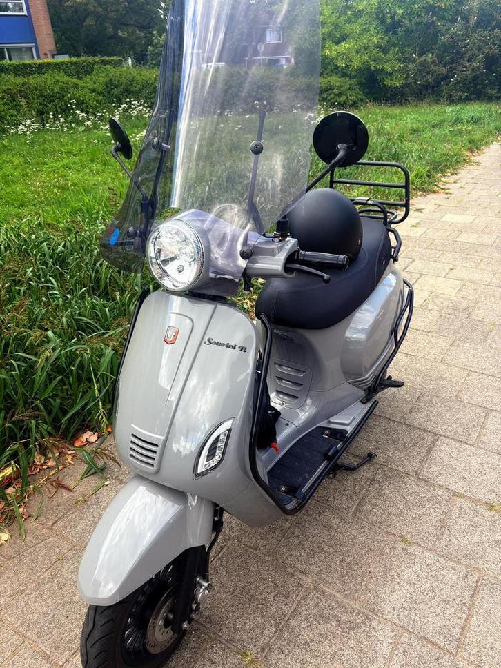 La Souris R, Fietsen en Brommers, Snorfietsen en Snorscooters, Zo goed als nieuw, Overige merken, Benzine, Ophalen of Verzenden