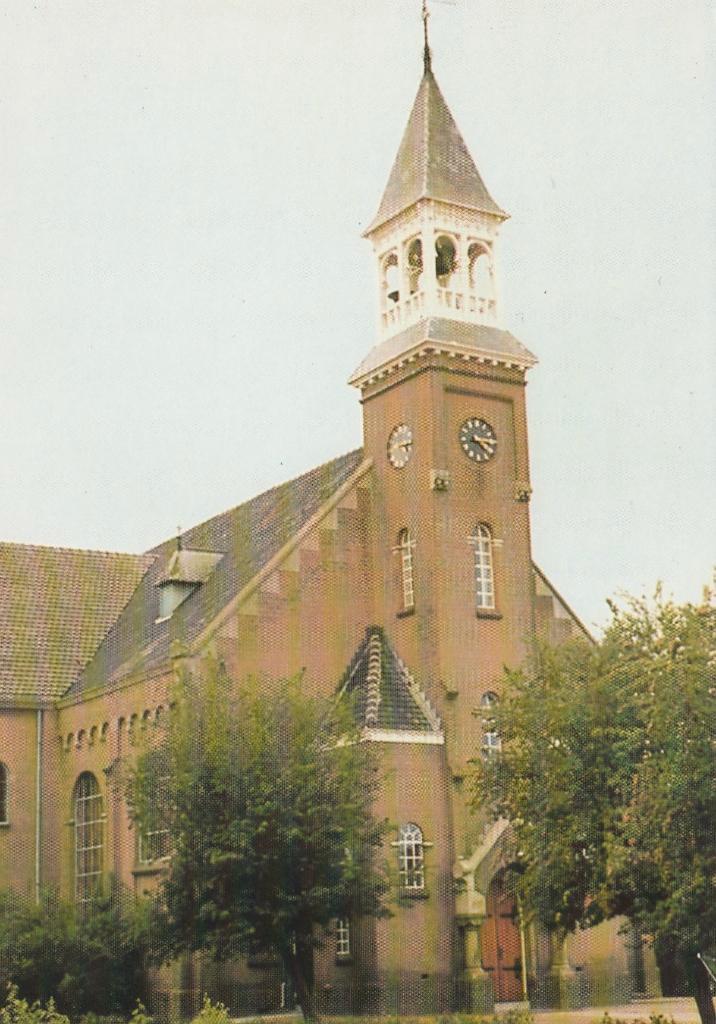 SINT ANNALAND Ned. Herv. Kerk, Verzamelen, Ansichtkaarten | Nederland, Ongelopen, Zeeland, 1980 tot heden, Verzenden