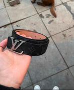 Louis Vuitton riem 110cm, Ophalen of Verzenden, Zo goed als nieuw, Zwart, 105 tot 115 cm