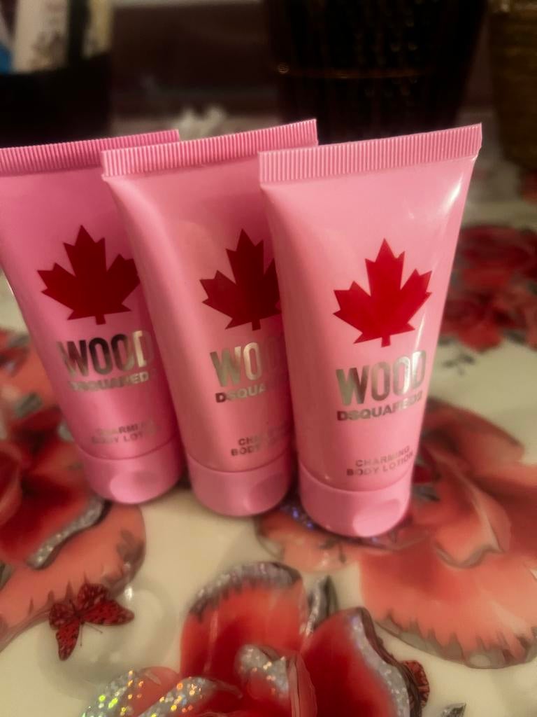 Dsquared2 Wood Bodylotion, Verzenden, Nieuw, Bodylotion, Crème of Olie