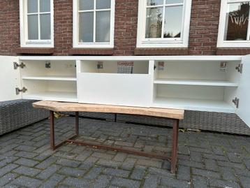 IKEA Tv Meubel - Strak Design