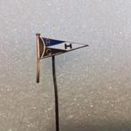 Racing Club Haarlem,  geëmailleerd speldje met lange vlag, Ophalen of Verzenden, Gebruikt, Sport