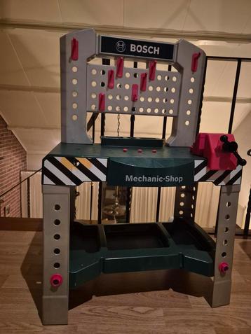 Bosch Werkbank met Gereedschap beschikbaar voor biedingen
