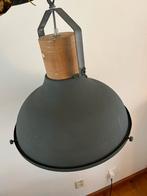 Industriële hanglamp met houten details, Ophalen, Zo goed als nieuw, Hout, 50 tot 75 cm