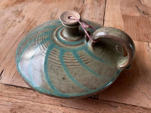 Olielampje van steen, Huis en Inrichting, Woonaccessoires | Kandelaars en Kaarsen, Gebruikt, Minder dan 25 cm, Overige materialen