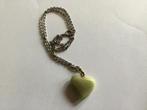 Zilver kettinkje met groen hartje ( in Hilversum ), Gebruikt, Ophalen of Verzenden, Met edelsteen, Groen