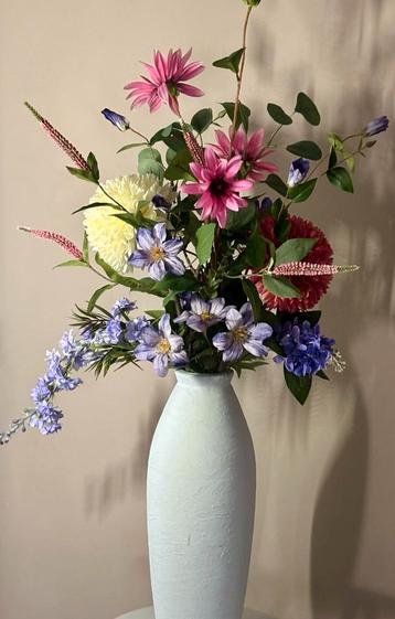 Nieiw! Boeket: Romance in Bloom / kunstbloemen incl. vaas beschikbaar voor biedingen