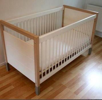 Linea Vroomshoop ledikant  beschikbaar voor biedingen