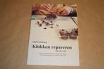 Boek - Klokken repareren - Emil Eykelkamp, Ophalen of Verzenden