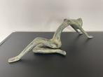 Beeld gepatineerd brons vrouw elegant, Antiek en Kunst, Kunst | Beelden en Houtsnijwerken, Verzenden
