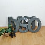 Verzameling grote reclame letters metaal - metalen letters, Verzamelen, Merken en Reclamevoorwerpen, Valkenswaard, Gebruikt, Gebruiksvoorwerp