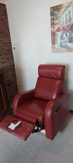 Mooie en Comfortabele Bordeaux rode Relax fauteuil, Ophalen, Overige materialen, 75 tot 100 cm, Zo goed als nieuw
