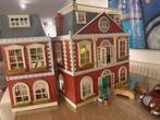 Sylvanian families grand hotel, Verzamelen, Poppenhuizen en Toebehoren, Poppenhuis, Geen idee, Zo goed als nieuw, Geen idee