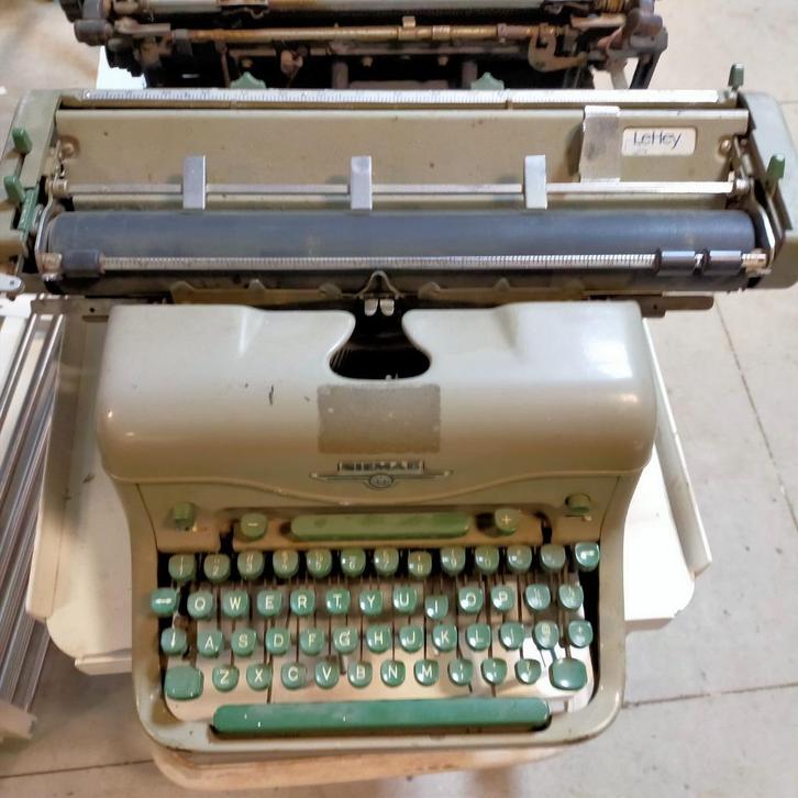 Siemag typemachine / schrijfmachine uit 1953 ``AFGEPRIJSD`, Diversen, Typemachines, Gebruikt, Ophalen