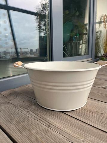 Dille & Kamille Emaille Teil of Bloempot Wit beschikbaar voor biedingen