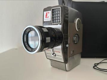 Yashica 8-E oude filmcamera met tas beschikbaar voor biedingen