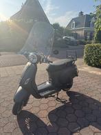 Grijze BTC RIVA scooter, Fietsen en Brommers, Scooters | Overige merken, Ophalen, Gebruikt, Maximaal 45 km/u, Benzine