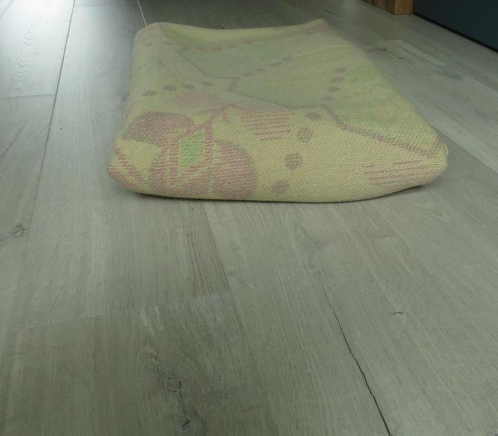 Prachtige Nostalgische Deken Jaren 50, Huis en Inrichting, Woonaccessoires | Plaids en Woondekens, Gebruikt, Ophalen