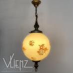 Vintage, brocante, hanglamp, bollamp glas metaal bloemen, Ophalen, Gebruikt, -, -
