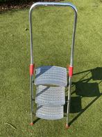 Huishoudtrappen, Ophalen, Zo goed als nieuw, Minder dan 2 meter