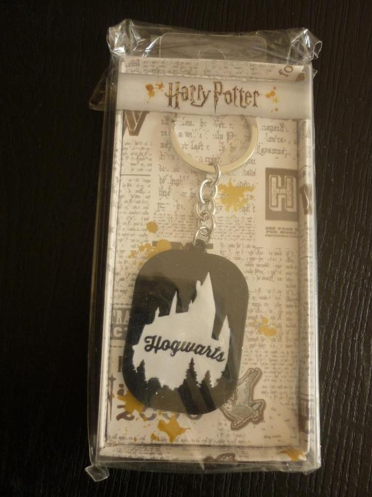 Harry Potter sleutelhanger - Hogwarts / Zweinstein - NIEUW !, Verzamelen, Sleutelhangers, Nieuw, Overige typen, Ophalen of Verzenden
