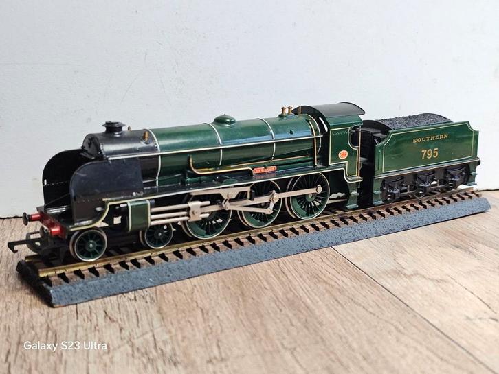 Modeltrein Ho Triang stoomlok Engels SOUTERN 795, Hobby en Vrije tijd, Modeltreinen | H0, Zo goed als nieuw, Locomotief, Gelijkstroom