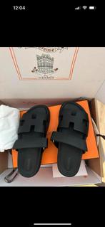 Hermès chypre sandals black maat 37. NIEUW in doos, Ophalen of Verzenden, Zo goed als nieuw, Sneakers of Gympen, Zwart