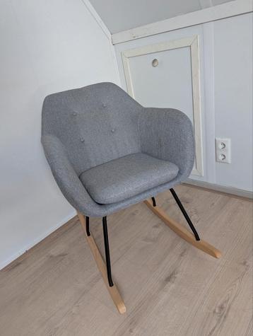 Mooie Schommelstoel - Relax en Geniet! beschikbaar voor biedingen