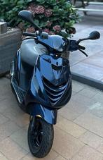 Piaggio zip scooter 4t 50cc, Fietsen en Brommers, Scooters | Piaggio, Ophalen, Maximaal 45 km/u, Zip, Zo goed als nieuw