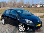 Toyota Yaris 1.5 Full Hybrid/APK/Airco/Cruise/NWHybridepack, Euro 5, 1497 cc, 74 pk, Zwart