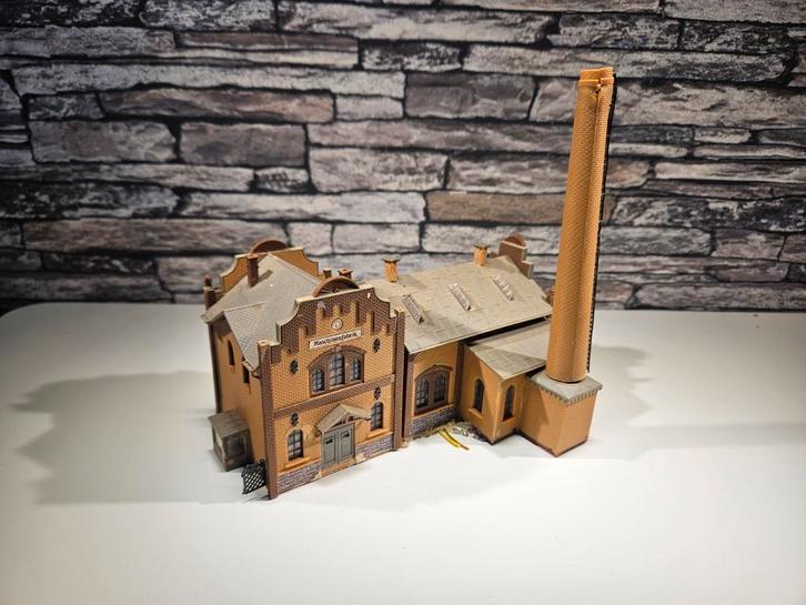 Fabrieksgebouw industrie N spoor trein 1:160, Hobby en Vrije tijd, Modeltreinen | N-Spoor, Gebruikt, Brug, Tunnel of Gebouw, Gelijkstroom of Wisselstroom