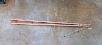 Jaloezie aluminium zalmroze 162cm breed 82cm hoog beschikbaar voor biedingen