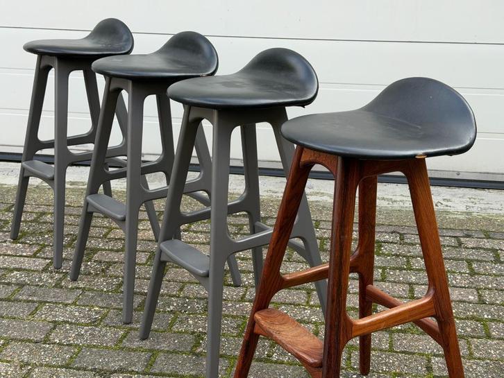 4 Deense Barkrukken Erik Buch Buck Deens Design, Huis en Inrichting, Stoelen, Gebruikt, Vijf, Zes of meer stoelen, Hout, Kunststof