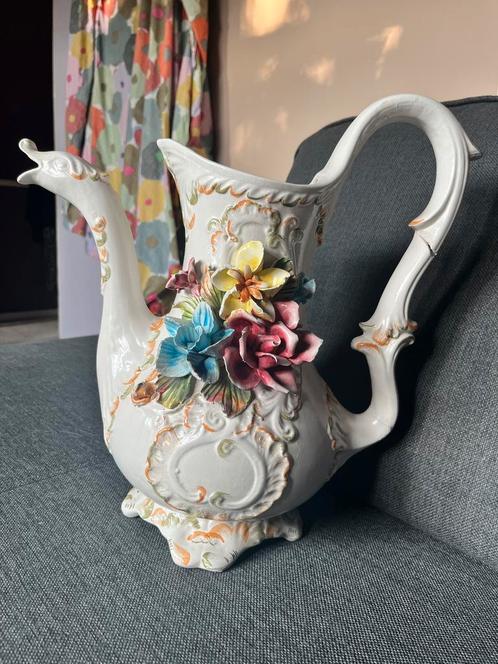 Grote vintage vaas/kan met bloemen, 37x37x20cm. Brocante, Antiek en Kunst, Antiek | Vazen, Verzenden