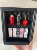 Ingelijste porsche en ferrari sleutels, Minder dan 50 cm, Overige typen, Nieuw, Ophalen of Verzenden
