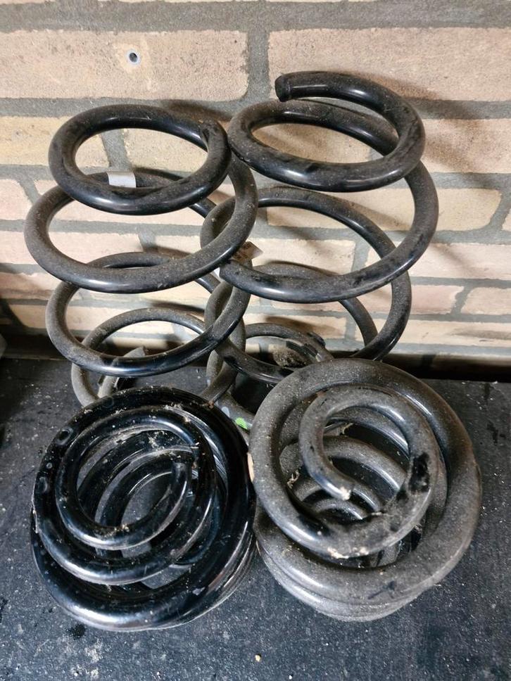 Veren Set Volkswagen Transporter T6.1 (2023), Auto-onderdelen, Ophanging en Onderstel, Volkswagen, Nieuw, Ophalen