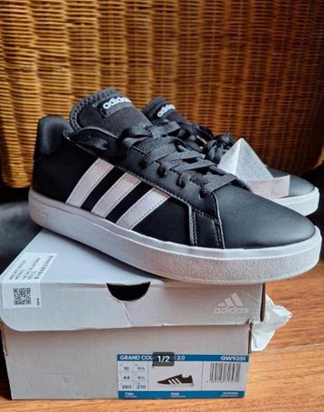 NIEUW Adidas Grand Court Base 2.0 maat 44 beschikbaar voor biedingen