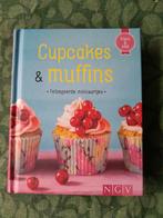 Cupcakes & Muffins - Klein & Zoet Bakboek, Ophalen of Verzenden, Zo goed als nieuw, Diverse Auteurs, Taart, Gebak en Desserts