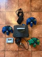 Nintendo 64 met 3 controllers (incl. 2 games, Spelcomputers en Games, Ophalen of Verzenden, Gebruikt, Met 3 controllers of meer