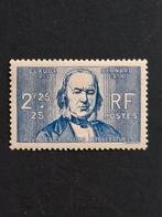 Frankrijk Mi 453.  Postfris met plakkerspoor, Verzenden, Postfris