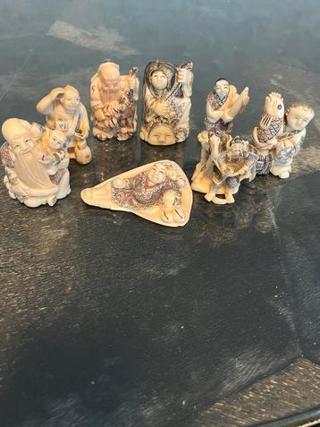 Antieke Netsuke Beeldjes beschikbaar voor biedingen