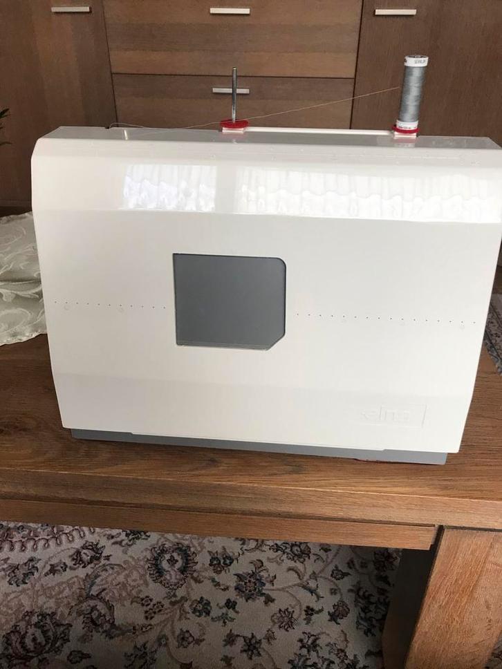 Elna 5000 Computer Naaimachine - Zeer Mooie Staat!, Hobby en Vrije tijd, Naaimachines en Toebehoren, Zo goed als nieuw, Naaimachine