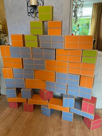 WesCo schoolmatriaal blokken kan het gewicht van kind dragen beschikbaar voor biedingen