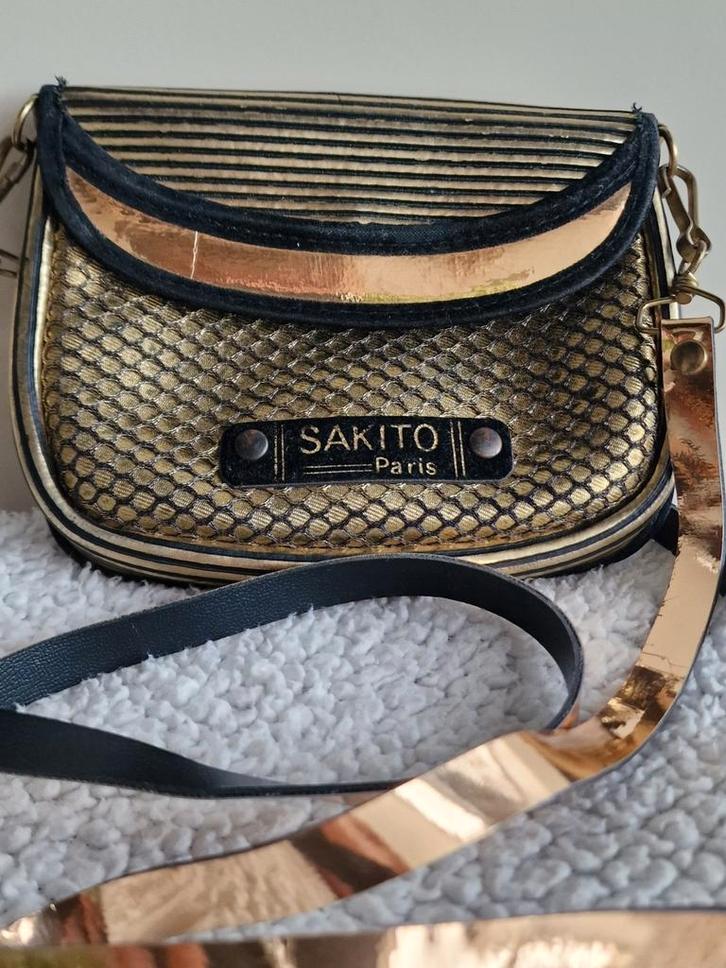 Sakito Paris Gouden Mini Gala Tasje, Sieraden, Tassen en Uiterlijk, Tassen | Damestassen, Zo goed als nieuw, Avondtasje, Overige kleuren