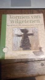 3  boeken met vormen vlechten van wilgetenen, Boeken, Beatrijs van der Vlist-Hansma en Margreeth Massa-Hansma, Ophalen of Verzenden