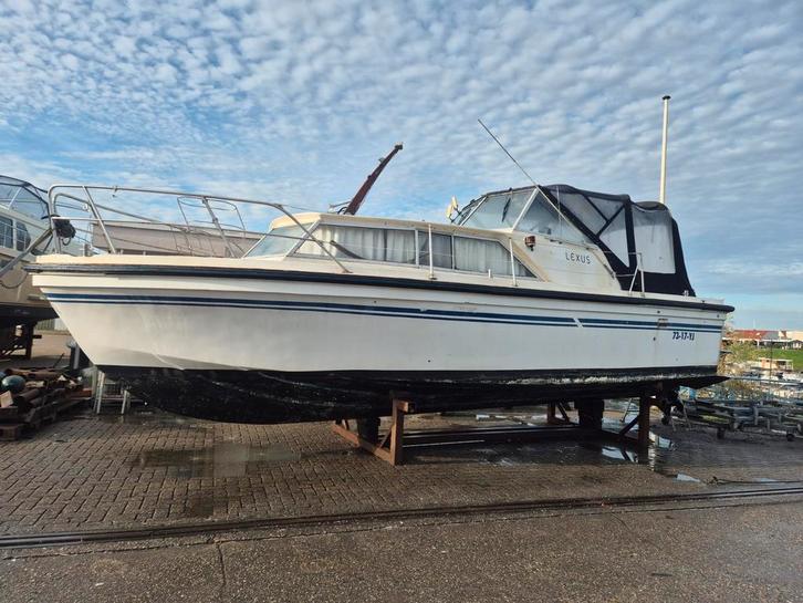 POLYESTER MOTOR CRUISER, Watersport en Boten, Motorboten en Motorjachten, Zo goed als nieuw, Polyester, 6 tot 9 meter, Diesel