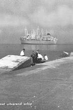 977560 IJmuiden Pier Uitvarend schip Postzegel afgeweekt, Verzamelen, Ansichtkaarten | Nederland, Ophalen of Verzenden, Gelopen