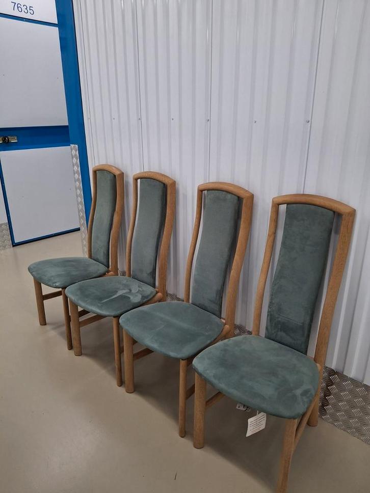 Eetkamerstoelen blank eiken, Deense topkwaliteit,, Huis en Inrichting, Stoelen, Zo goed als nieuw, Vier, Hout, Stof, Bruin, Ophalen